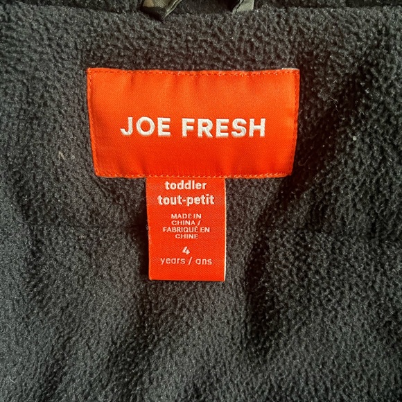 Joe Fresh Toddler Ski Jacket Size 4t - Picture 3 of 11